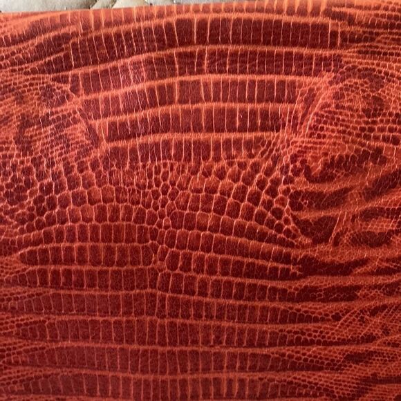 Donna Karan New York Vintage Cosmetic Bag with Terry Cloth Lining Red Leather. - Picture 3 of 9